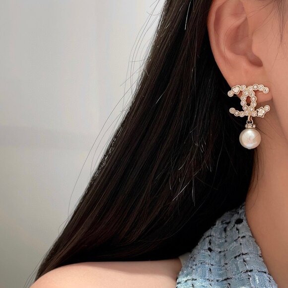 Authentic Chanel CC Logo Crystal Pave Faux Pearl Dangle Earrings - Picture 6 of 6